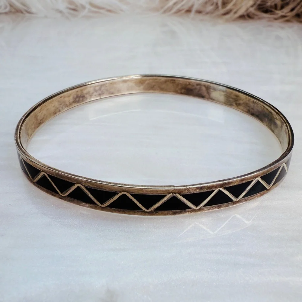 Vintage aged Silvertone and Black Geometric Bangle Bracelet